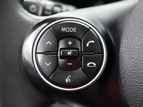 Used 2021 Kia Soul GT-Line FWD image 19