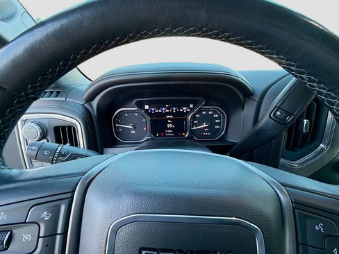 Used 2022 GMC Sierra 2500 Denali w/ Denali Ultimate Package image 37