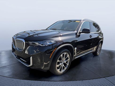 Used 2026 BMW X5 sDrive40i w/ Premium Package RWD image 3