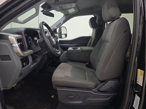 Used 2024 Ford F350 XLT image 6
