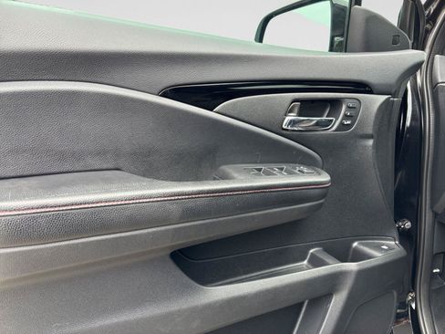 Used 2017 Honda Ridgeline Black Edition image 34