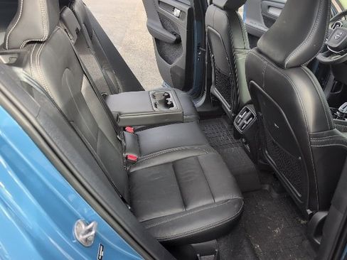 Used 2023 Volvo XC40 B5 Plus w/ Driver Assist Package image 18