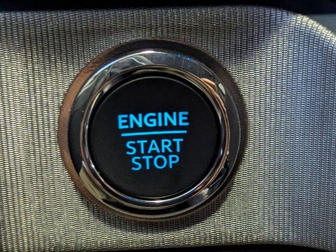 Used 2025 Ford F350 Platinum w/ Platinum Plus Package image 29