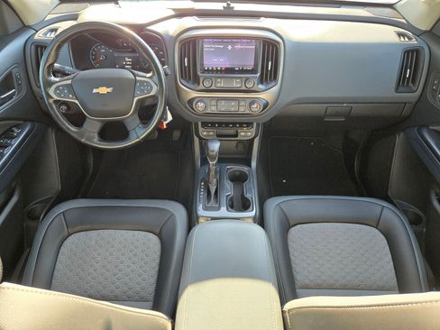 Used 2022 Chevrolet Colorado Z71 image 16