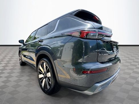 New 2025 Mitsubishi Outlander SE image 7
