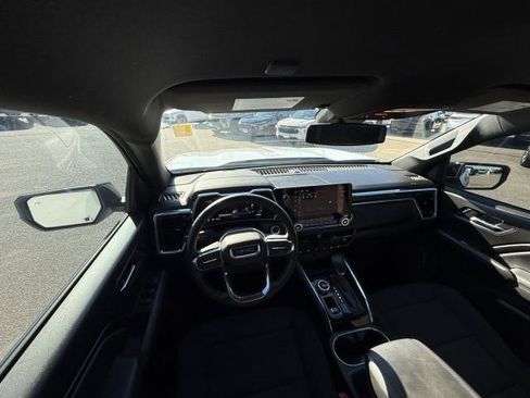 Used 2024 GMC Canyon Elevation w/ Convenience Package image 24