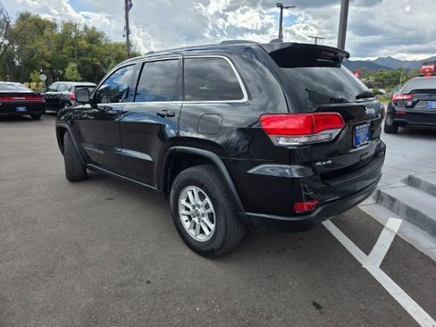 Used 2018 Jeep Grand Cherokee Laredo AWD/4WD image 8