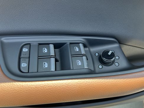 Certified 2024 Audi Q8 Premium AWD/4WD image 16