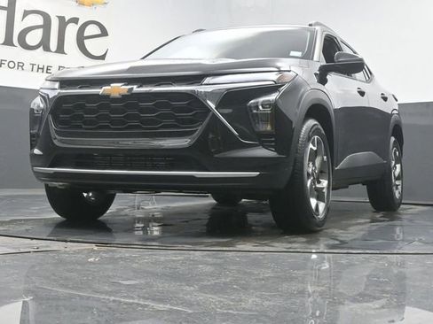 New 2026 Chevrolet Trax LT image 4