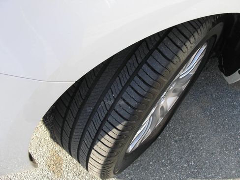 Used 2017 Toyota Sienna image 10