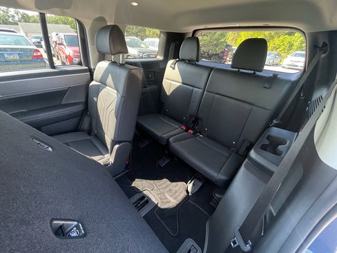 Used 2025 Hyundai Santa Fe XRT image 16