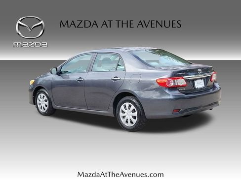 Used 2011 Toyota Corolla LE image 5