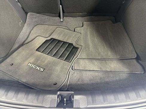 Used 2024 Nissan Kicks SV w/ Interior Electronics Package FWD image 33