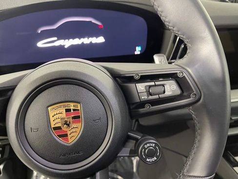New 2025 Porsche Cayenne E-Hybrid Coupe image 40