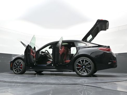 New 2026 BMW 430i xDrive w/ M Sport Package image 43