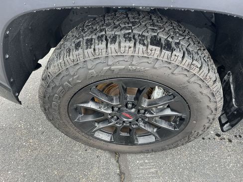 Used 2022 Toyota Tundra Limited w/ TRD Off-Road Package AWD/4WD image 2