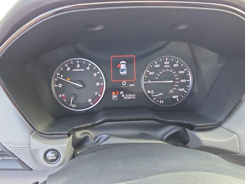 Used 2021 Subaru Legacy Base w/ Alloy Wheel Package image 32