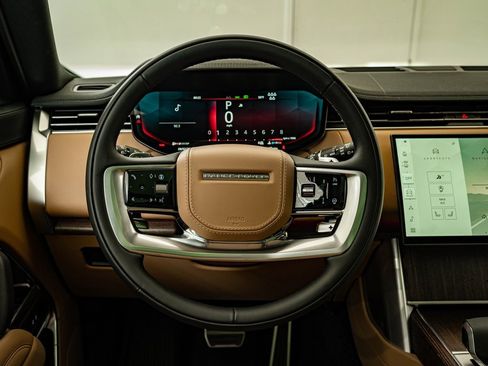 New 2026 Land Rover Range Rover Long Wheelbase SE image 30