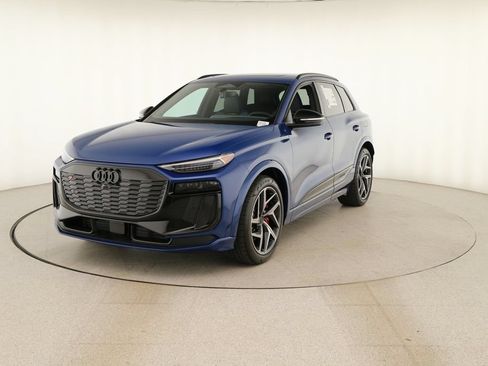 New 2027 Audi SQ6 e-tron Prestige AWD/4WD image 12