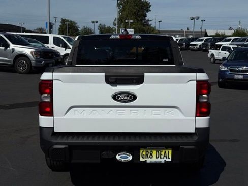 New 2025 Ford Maverick Lariat w/ Black Appearance Package image 6