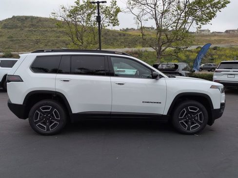 New 2026 Jeep Cherokee Limited image 4