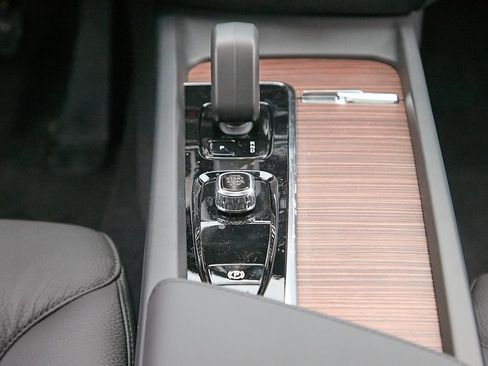 New 2026 Volvo V60 B5 Cross Country Plus w/ Climate Package image 30