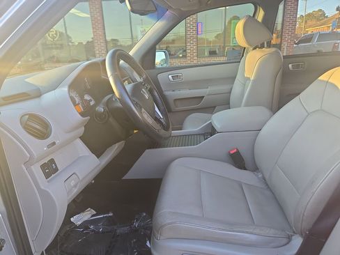 Used 2012 Honda Pilot Touring image 10