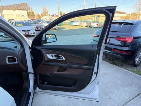 Used 2012 Chevrolet Equinox LT image 16