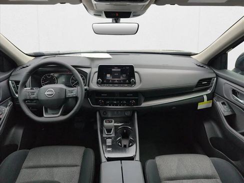 New 2026 Nissan Rogue SV image 18