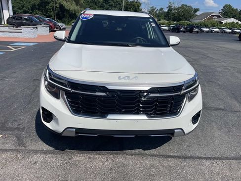 Used 2025 Kia Seltos EX w/ EX Sunroof Package AWD/4WD image 12