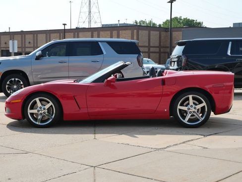 Used 2007 Chevrolet Corvette Convertible w/ Performance Package RWD image 4