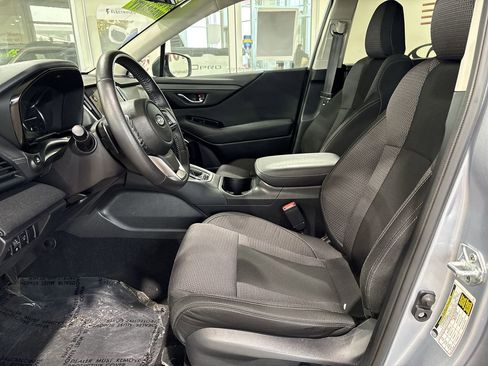 Used 2024 Subaru Outback Premium image 11