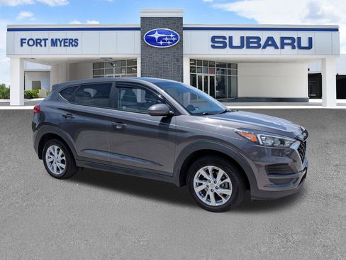 Used 2020 Hyundai Tucson SE FWD image 2