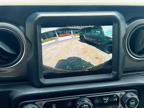 Used 2023 Jeep Wrangler Unlimited w/ 8.4" Radio Group AWD/4WD image 15