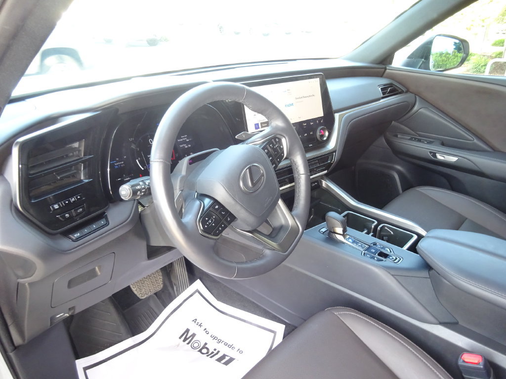 Used 2026 Lexus TX 350 AWD w/ Technology Package image 11