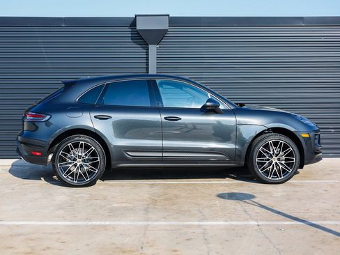 Certified 2026 Porsche Macan image 8