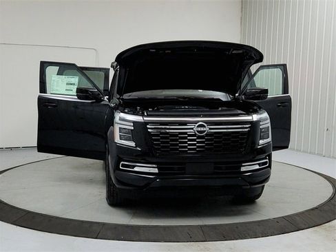 New 2026 Nissan Armada SL w/ Captain's Chari Seat Package image 10