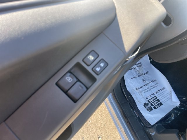 Used 2017 Nissan Frontier SV RWD image 12