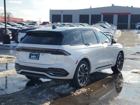 New 2026 Lincoln Nautilus Reserve image 4