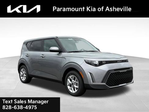 New 2025 Kia Soul LX image 1