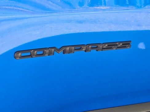 Used 2021 Jeep Compass Latitude FWD image 11