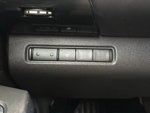 Certified 2023 Nissan Pathfinder SV image 26