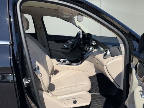 Used 2016 Mercedes-Benz GLC 300 image 11