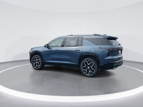 New 2026 Chevrolet Traverse High Country FWD image 6