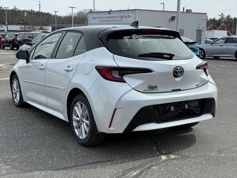Certified 2023 Toyota Corolla SE w/ SE Premium Package image 3