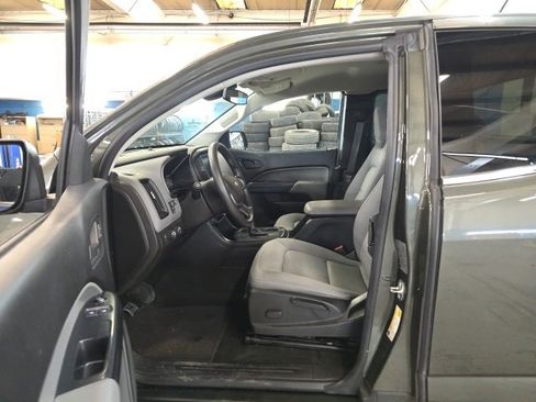 Used 2018 Chevrolet Colorado W/T w/ WT Convenience Package image 10