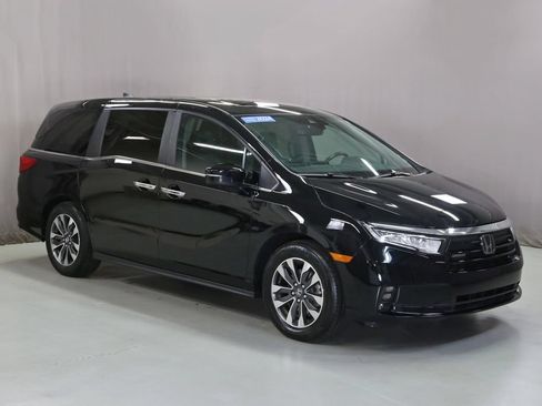 Certified 2024 Honda Odyssey EX-L image 1
