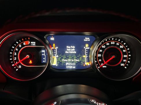 Used 2022 Jeep Wrangler Unlimited Rubicon image 25