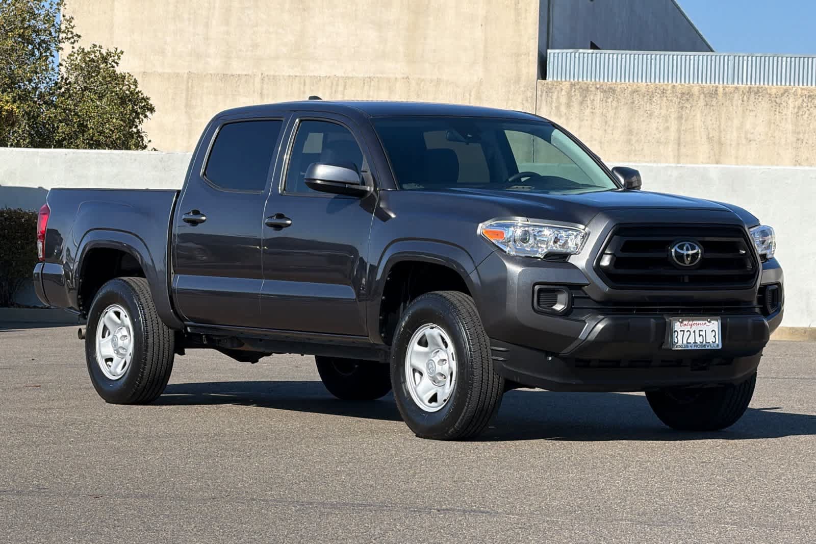 Used 2022 Toyota Tacoma SR AWD/4WD image 5