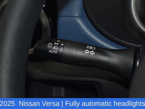 Used 2025 Nissan Versa SV image 10